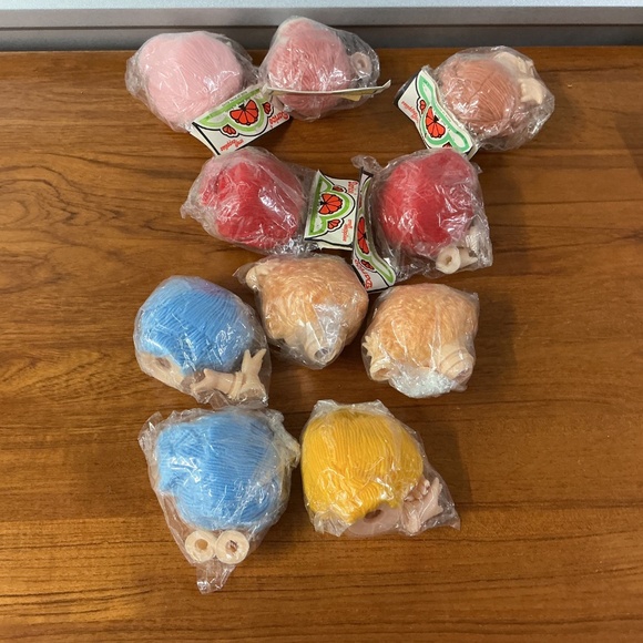 Darice Craft Supplies Doll Head And Hands Red Yellow Blue Lot Of 10 - Picture 4 of 5